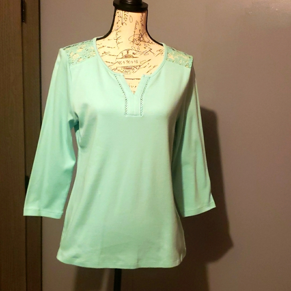Kim Roger's Lady's V-Neck 3/4 Sleeved with Beautiful Lace Shoulders